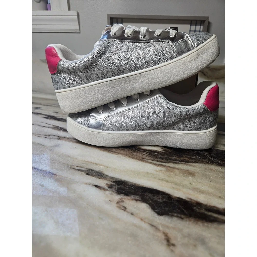 Michael Kors Jordana Airin Silver Pink Metallic Logo Sneakers MK100918C Size 3Y